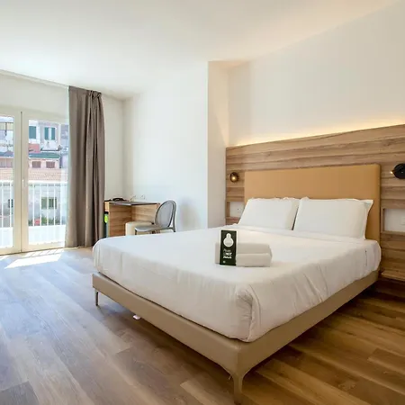 B&B Hotel Sassari ホテル 3*