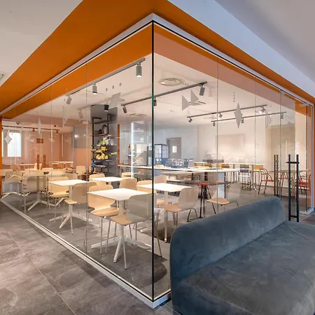 ホテル B&B Hotel Sassari サッサリ