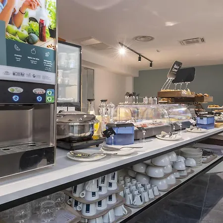 B&B Hotel Sassari ホテル