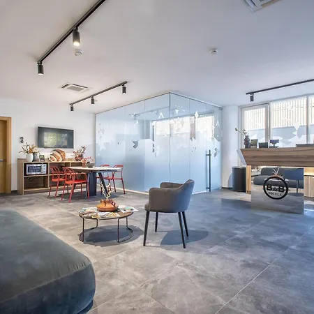 B&B Hotel Sassari サッサリ