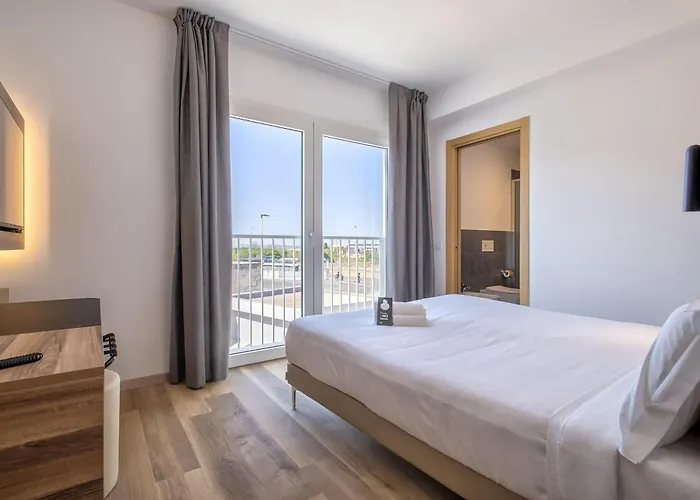 B&B Hotel Sassari מלון 3*