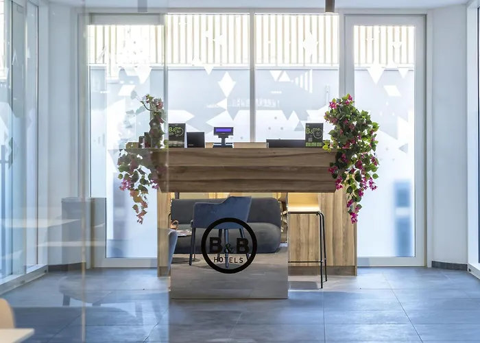 B&B Hotel Sassari מלון