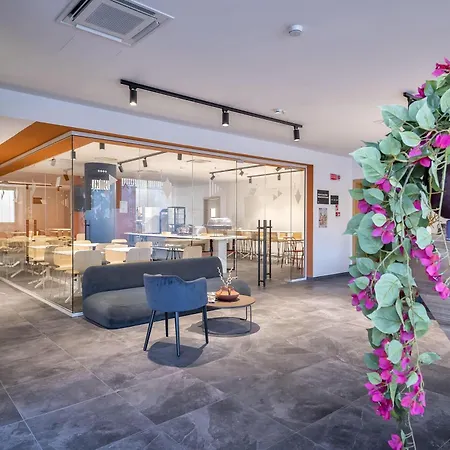 Hotel B&B HOTEL Sassari